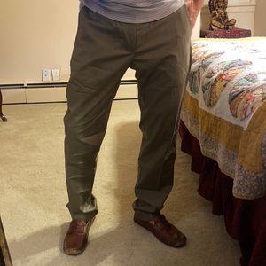 Men’s casual khaki dress pants Bonobos